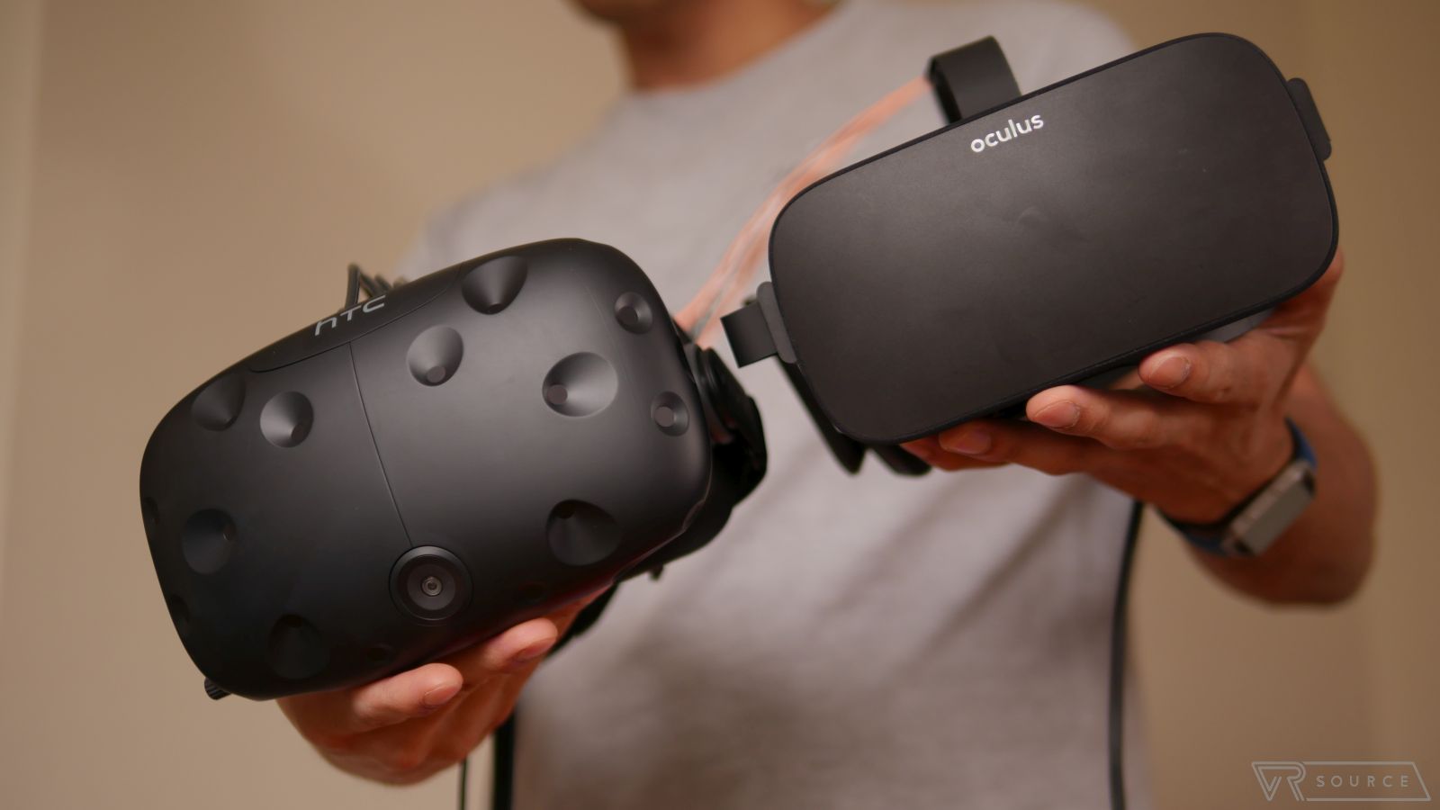 Oculus Rift Vs Htc Vive Which Is The Vr King At The Moment Vr Source